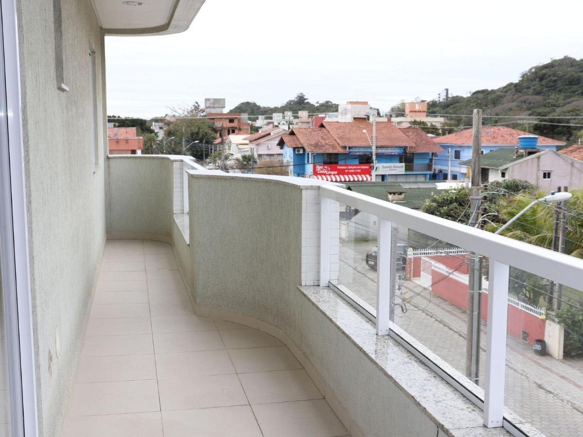 Res. Antonio Pinheiro. Apartamento Com 2 Dormitorios. Bombinhas Bagian luar foto